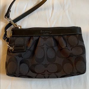 Coach logo wristlet Black